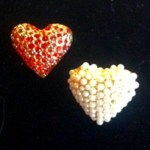 Pin Up Vintage ❤️ Heart ❤️ Scatter Pearl & Red Brooch Set